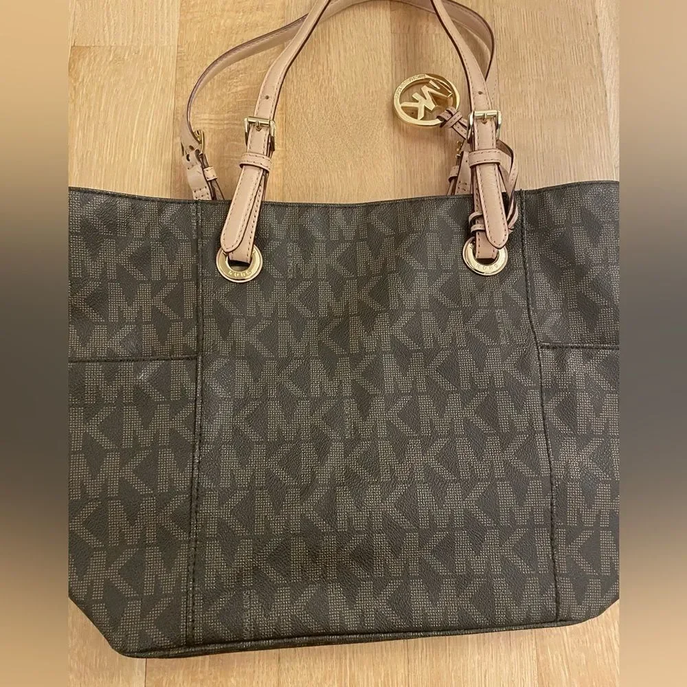 Michael Kors shoulder bag